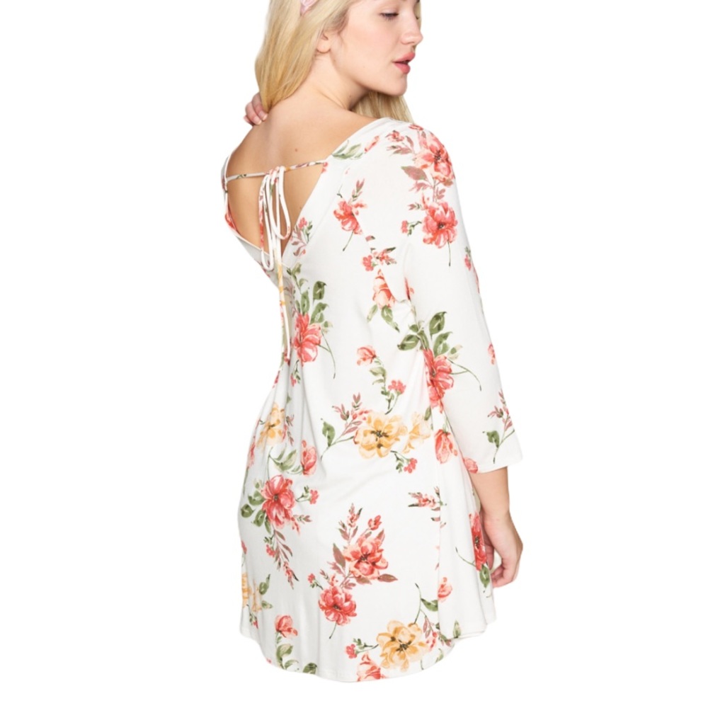 Plus Size 3/4 Sleeve Floral Pattern Tunic
